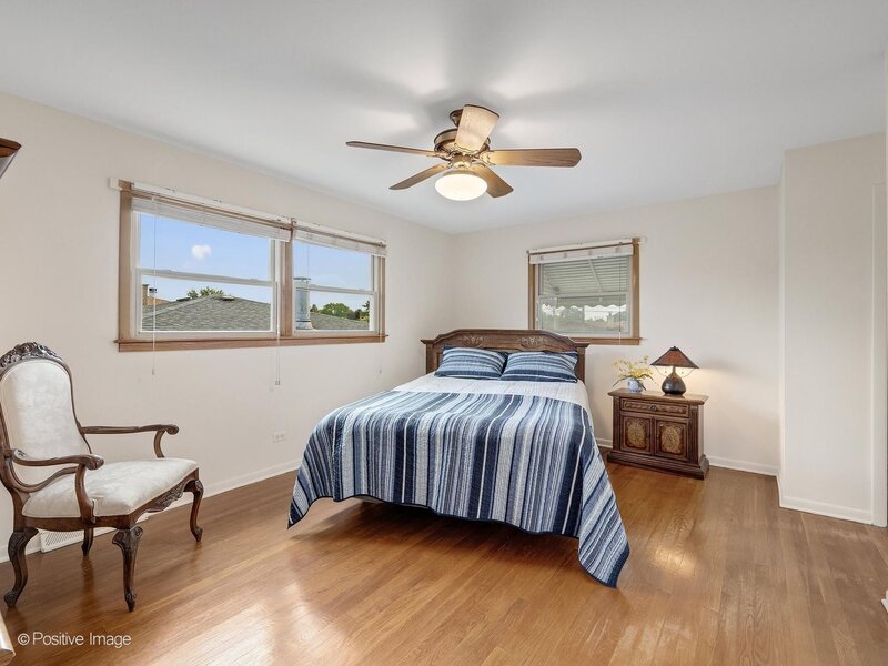 4613 W 105th Street Oak Lawn IL 60453