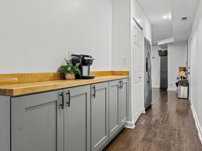 4600 N Saint Louis Avenue Chicago IL 60625