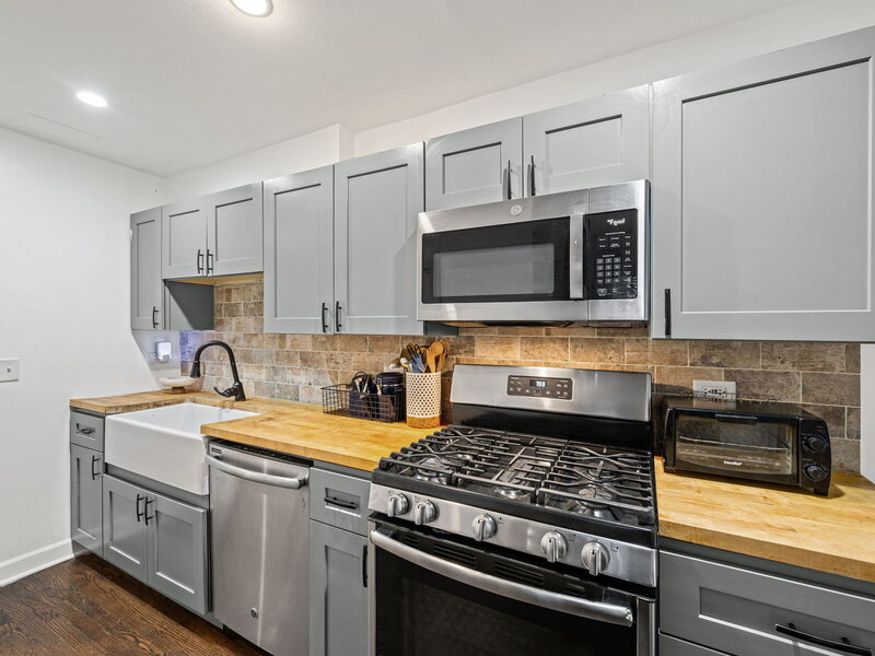 4600 N Saint Louis Avenue Chicago IL 60625