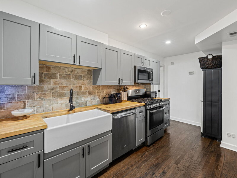 4600 N Saint Louis Avenue Chicago IL 60625