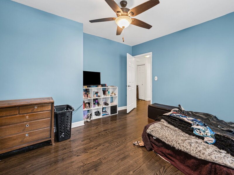 4600 N Saint Louis Avenue Chicago IL 60625