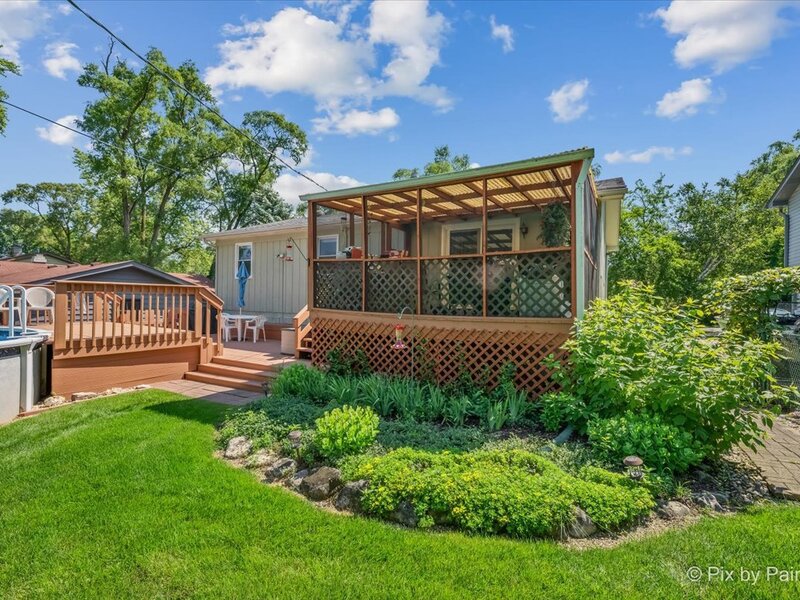 3411 Ridge Road Island Lake IL 60042