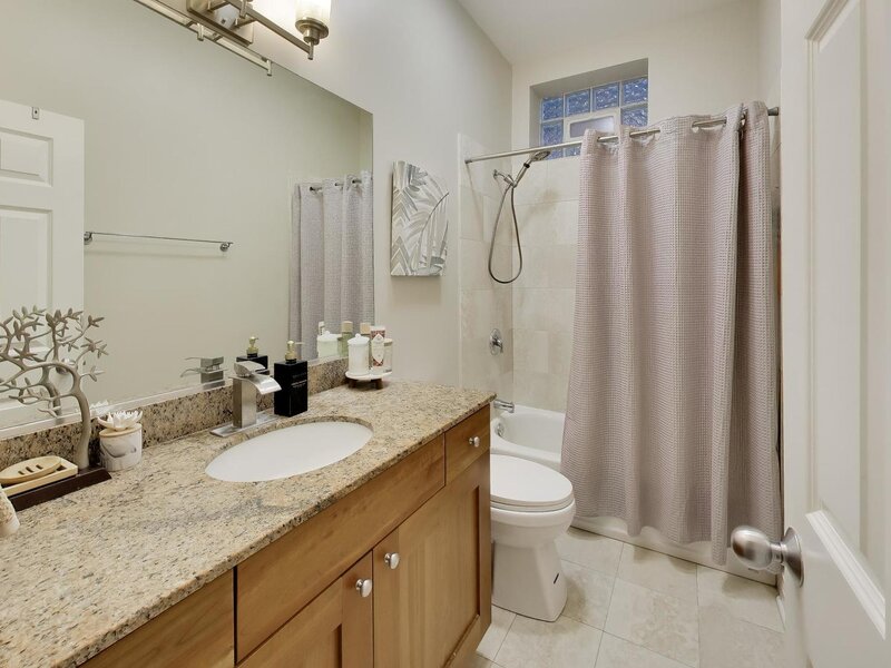 6100 N Hermitage Avenue Chicago IL 60660