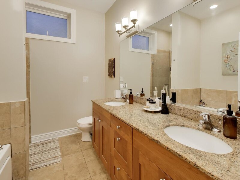 6100 N Hermitage Avenue Chicago IL 60660