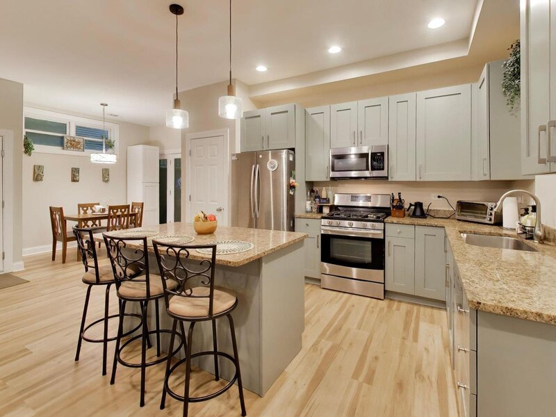 6100 N Hermitage Avenue Chicago IL 60660