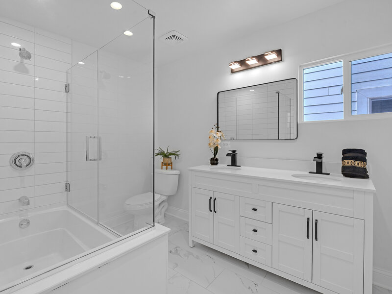 1407 W Fuller Street Chicago IL 60608