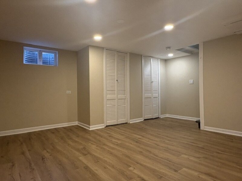 180 E Northwest Highway Des Plaines IL 60016