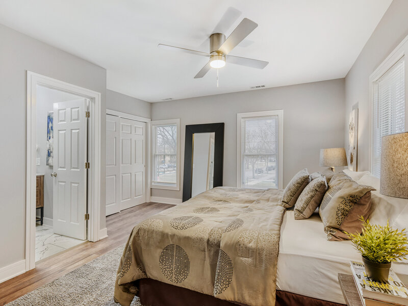 1837 W 104th Street Chicago IL 60643