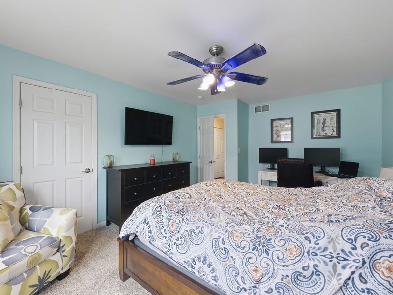 1105 Village Center Parkway Aurora IL 60506