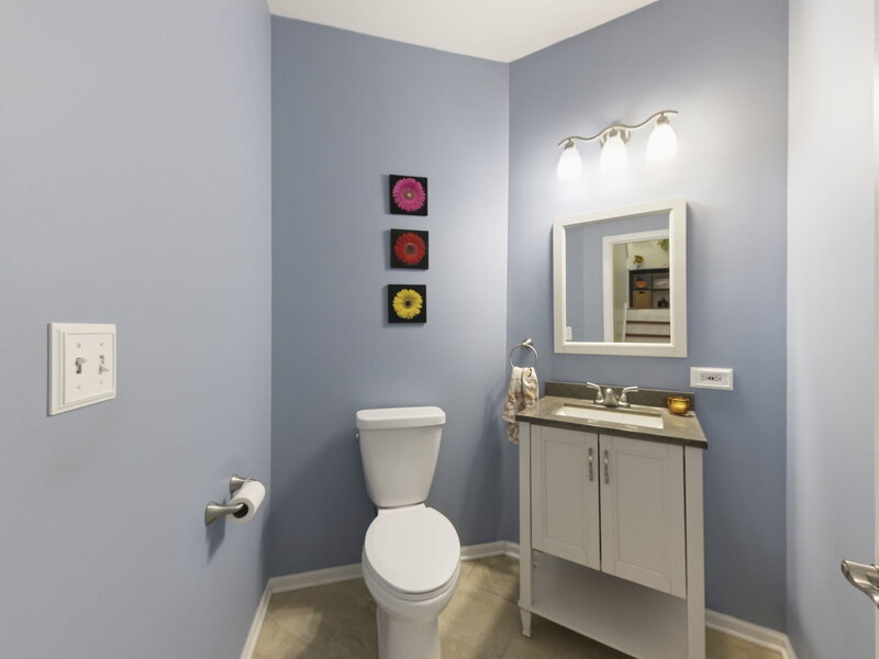 1105 Village Center Parkway Aurora IL 60506