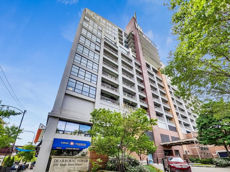 1530 S State Street Chicago IL 60605