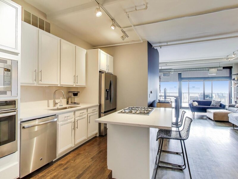 1530 S State Street Chicago IL 60605