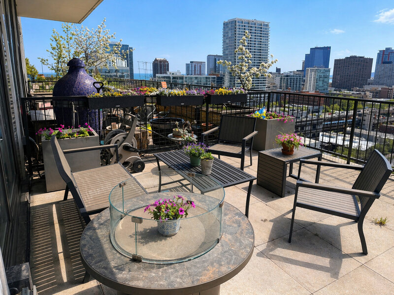 1530 S State Street Chicago IL 60605