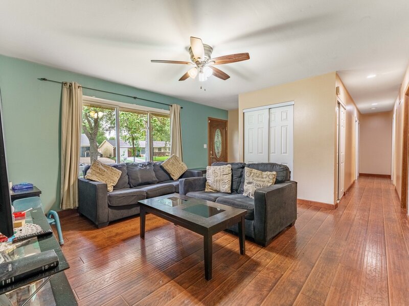 7870 Asbury Circle Hanover Park IL 60133