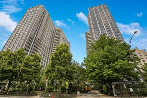 Photo of 4250 N Marine Drive Chicago IL 60613 Unit 2731