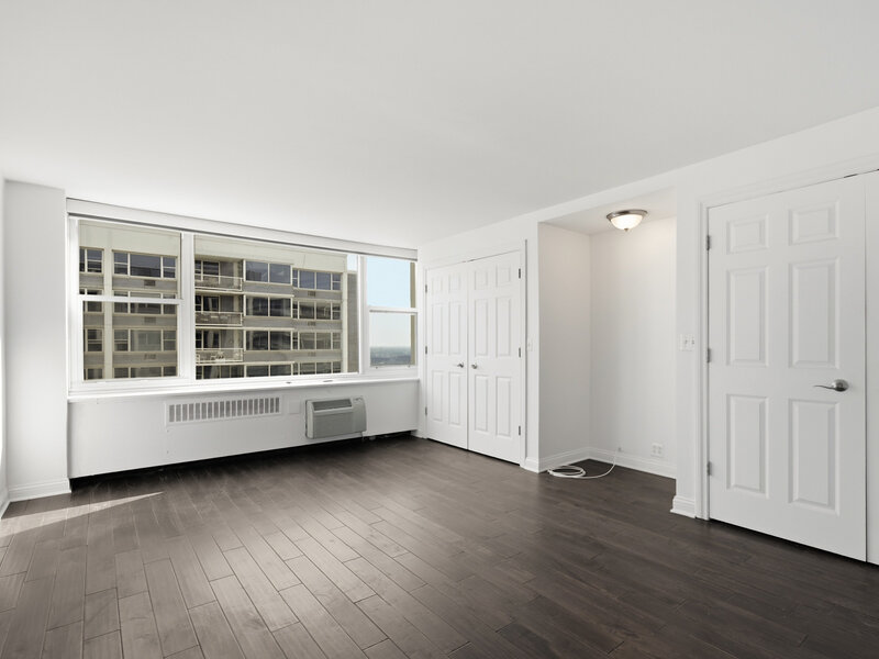 4250 N Marine Drive Chicago IL 60613