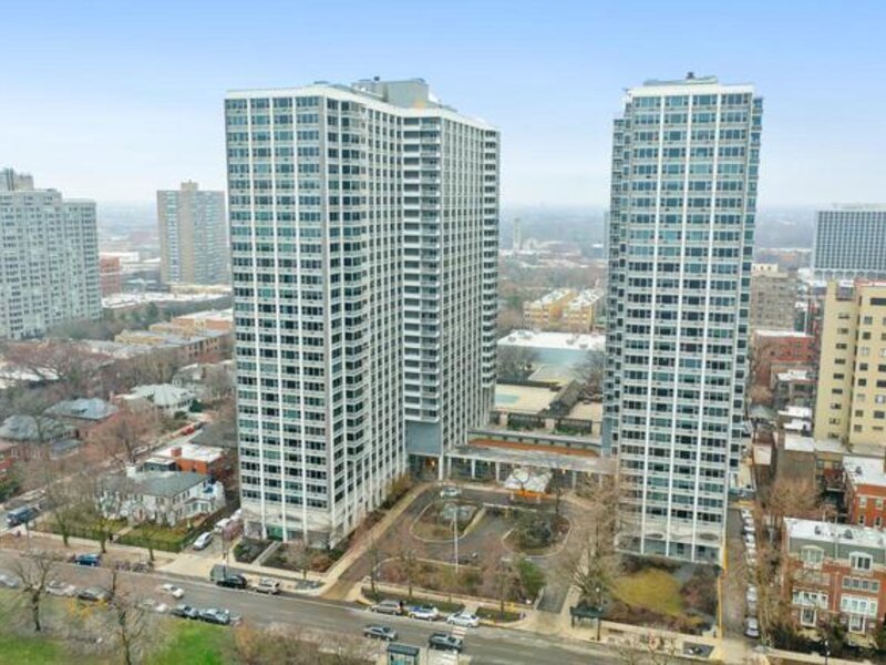 4250 N Marine Drive Chicago IL 60613