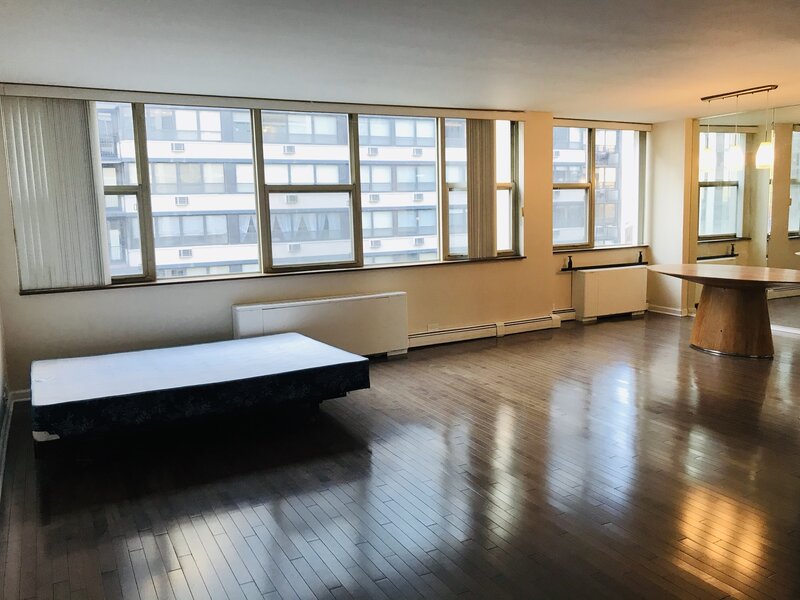 40 E Cedar Street Chicago IL 60611