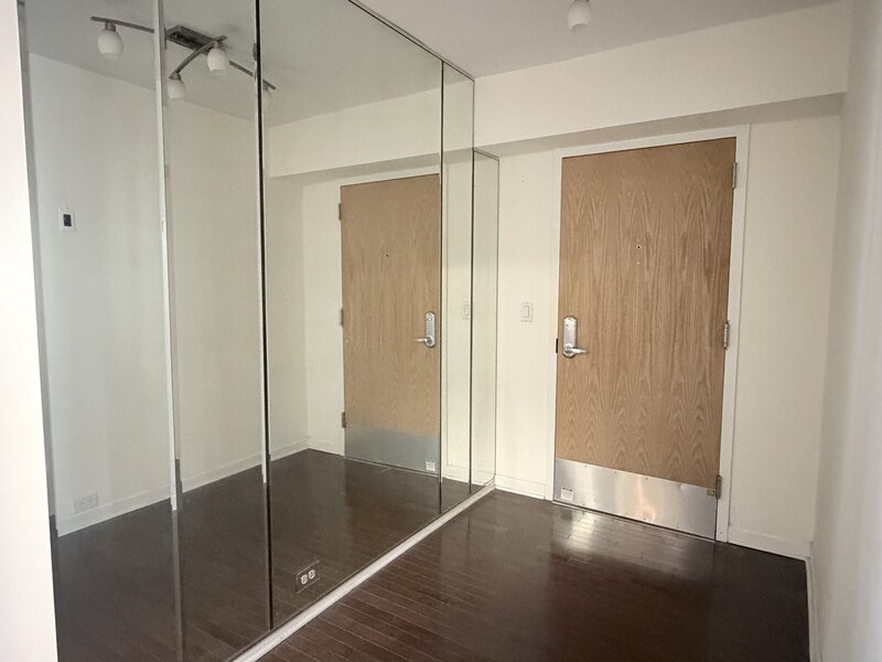40 E Cedar Street Chicago IL 60611