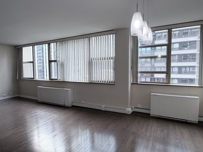 40 E Cedar Street Chicago IL 60611