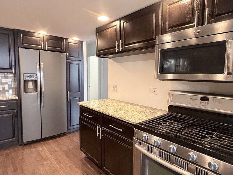 40 E Cedar Street Chicago IL 60611