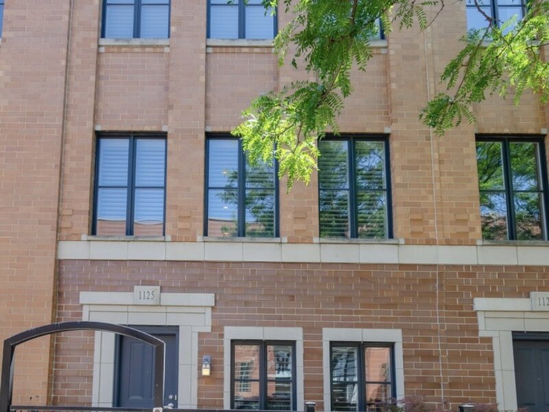 1125 W Monroe Street Chicago IL 60607
