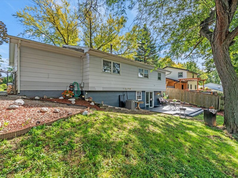 4550 Sheridan Street Davenport IA 52806