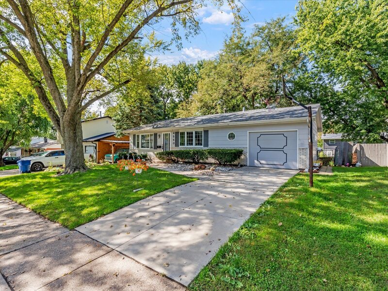 4550 Sheridan Street Davenport IA 52806