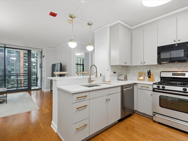 201 N Westshore Drive Chicago IL 60601