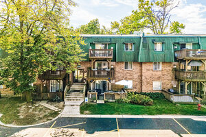 Photo of 1942 Tall Oaks Drive Aurora IL 60505 Unit 1A