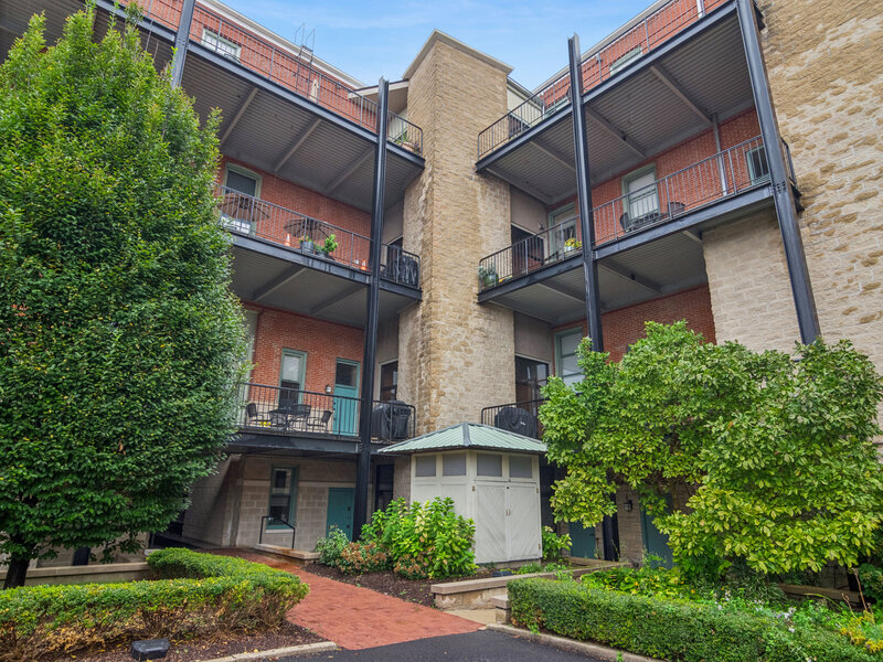 1445 W Belden Avenue Chicago IL 60614