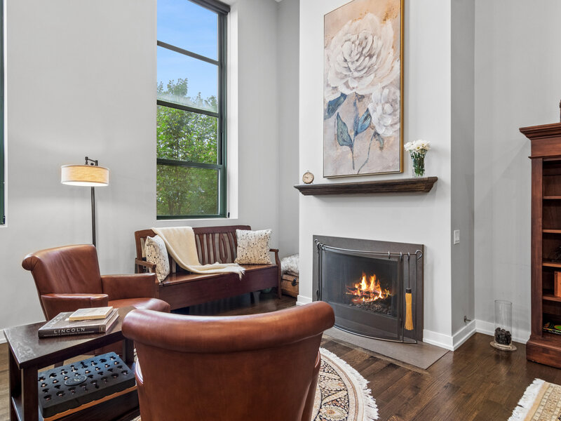 1445 W Belden Avenue Chicago IL 60614