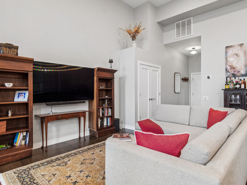1445 W Belden Avenue Chicago IL 60614