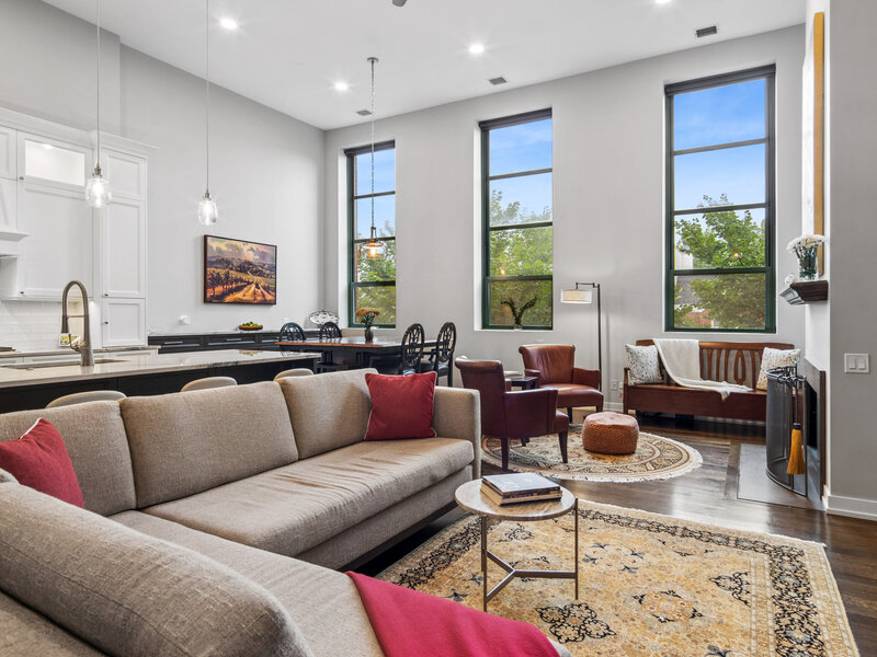 1445 W Belden Avenue Chicago IL 60614