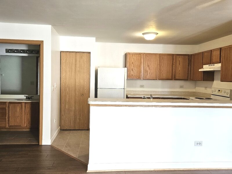 1443 Mcclure Road Aurora IL 60505