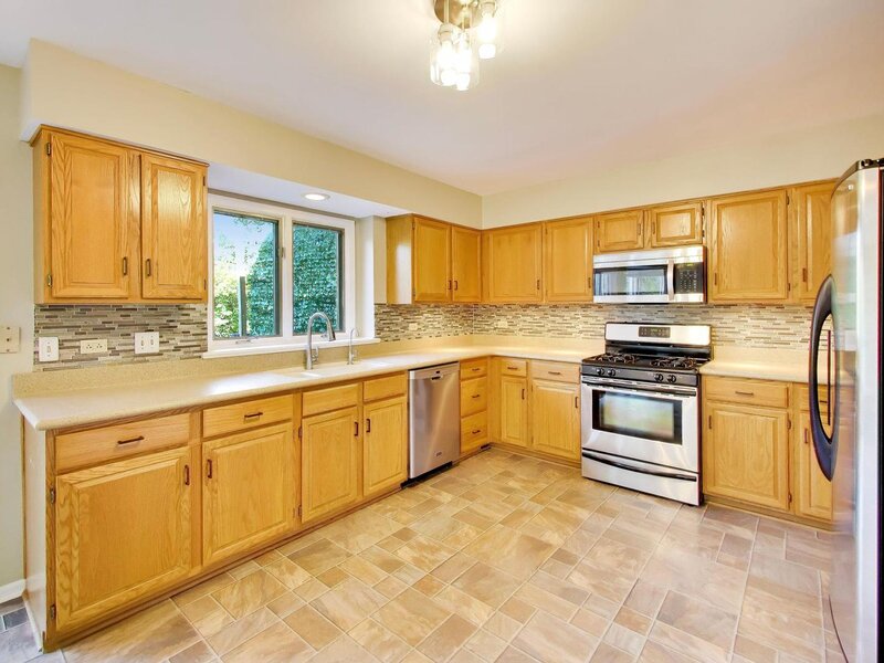 250 Knoll Street Wheaton IL 60187