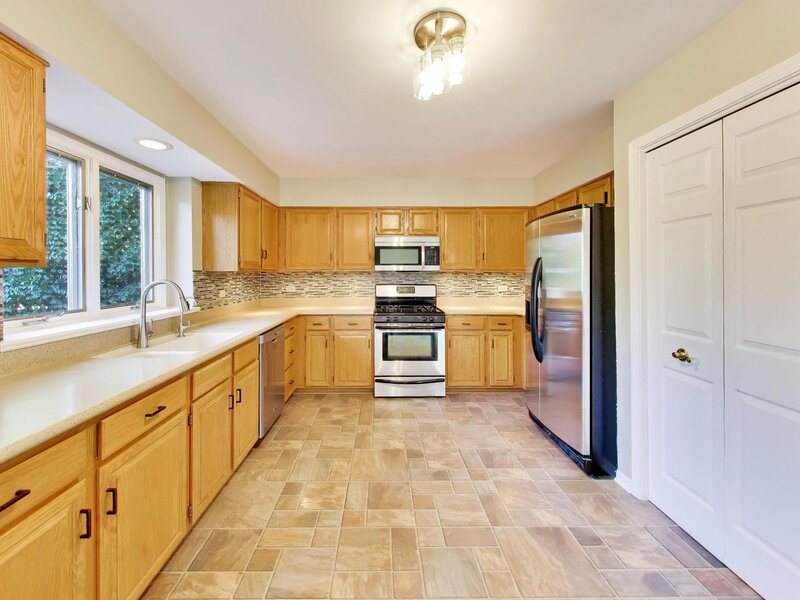250 Knoll Street Wheaton IL 60187