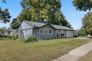 Photo of 1402 Mount Vernon Drive Bloomington IL 61704