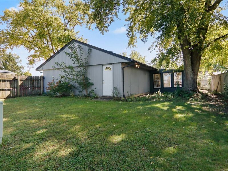 1402 Mount Vernon Drive Bloomington IL 61704