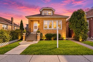 Photo of 5349 W Fletcher Street Chicago IL 60641