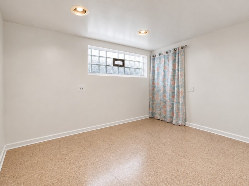 5349 W Fletcher Street Chicago IL 60641