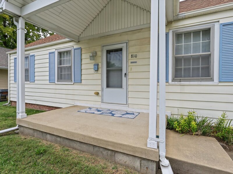 810 W Vine Street Champaign IL 61820