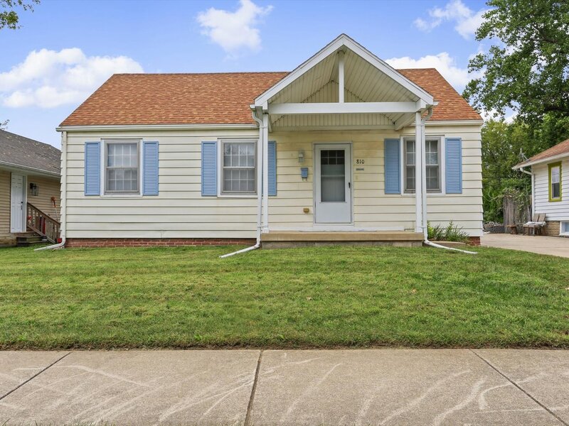 810 W Vine Street Champaign IL 61820
