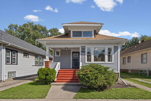 Photo of 10119 S Wentworth Avenue Chicago IL 60628
