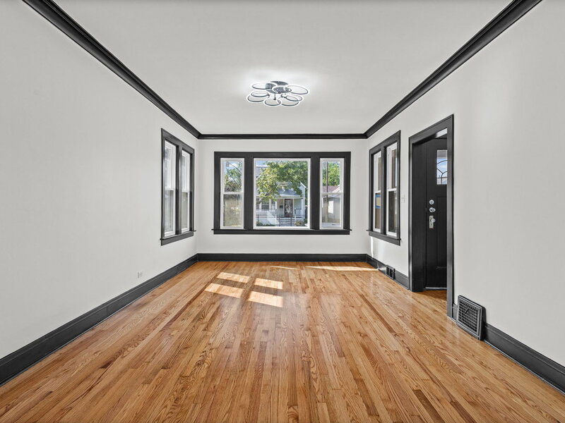 10119 S Wentworth Avenue Chicago IL 60628