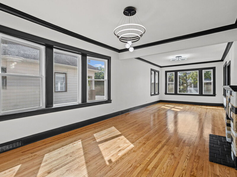 10119 S Wentworth Avenue Chicago IL 60628