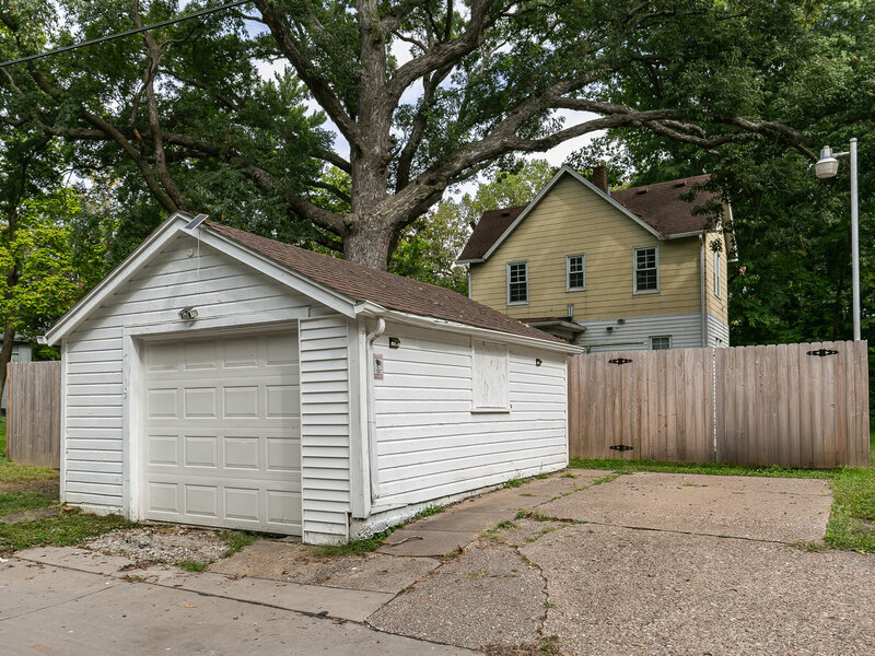 719 3rd Street Moline IL 61265