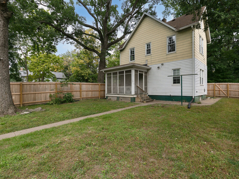 719 3rd Street Moline IL 61265