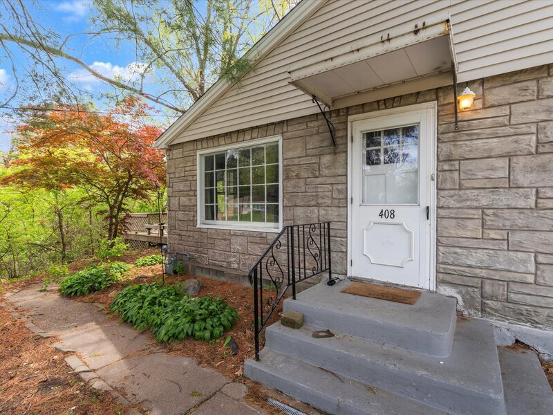 408 32nd Avenue Moline IL 61265