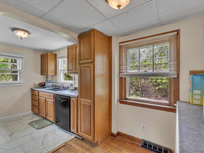 408 32nd Avenue Moline IL 61265